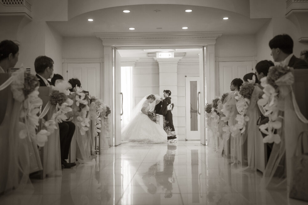 人生の節目に結婚式を挙げ、写真を残す理由。
