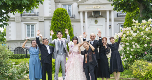 家族の絆を形に残す、新しい結婚式のカタチ